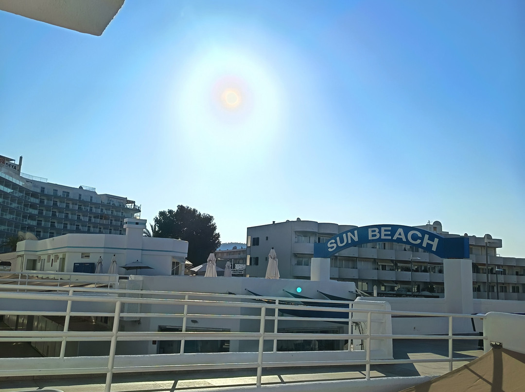阳光海滩住宿主图