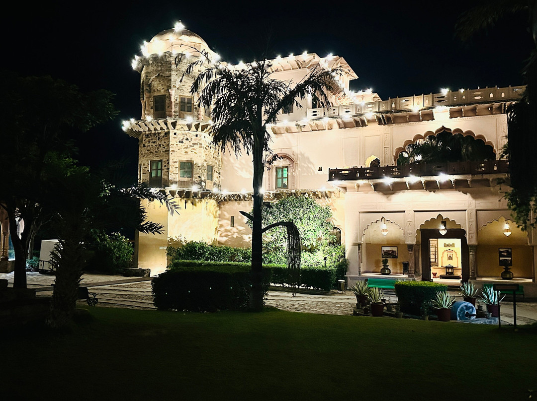 尼梅拉纳提加拉堡宫殿酒店主图