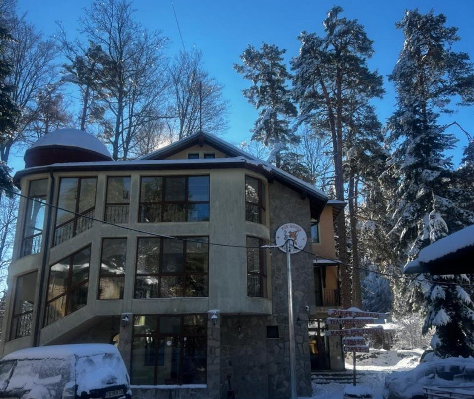 FoxHouse Hotel