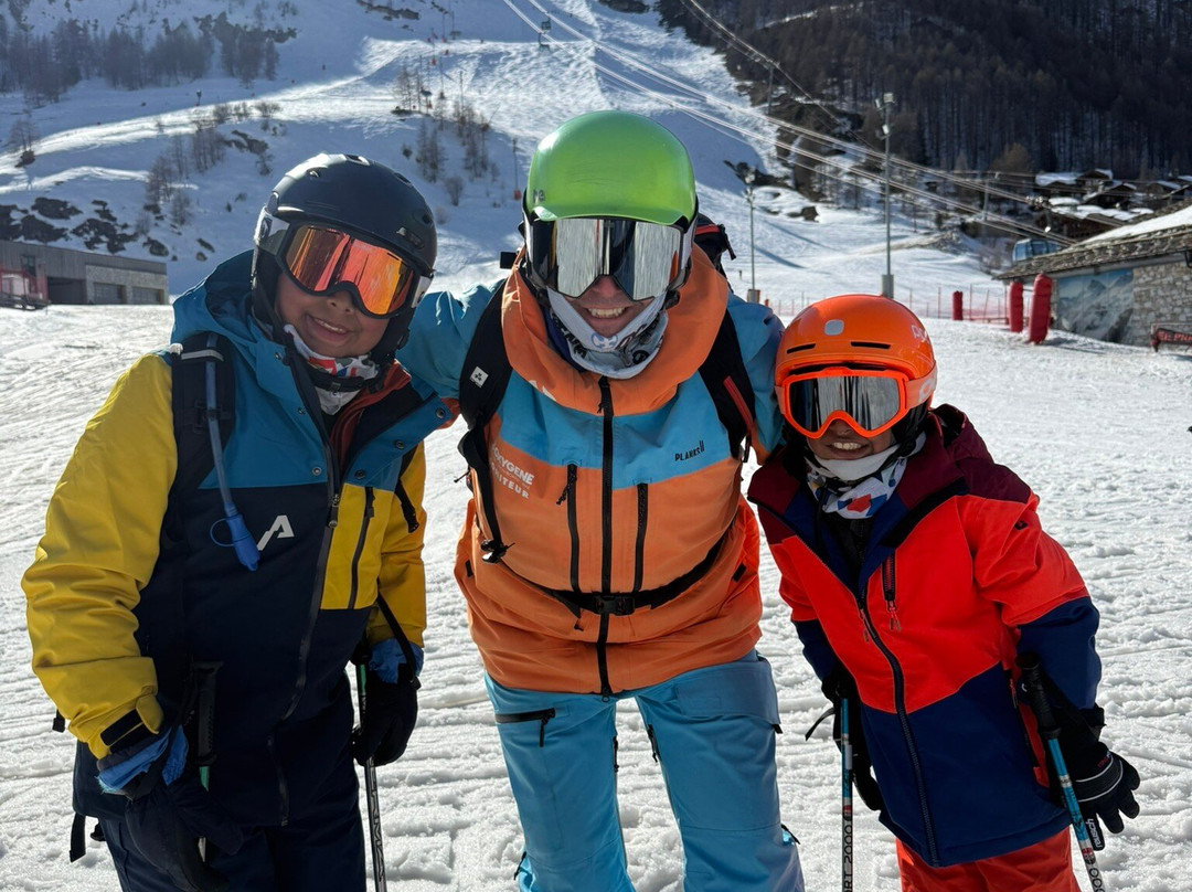 Oxygene Ski & Snowboard School Val d'Isere-伊泽尔谷必去景点