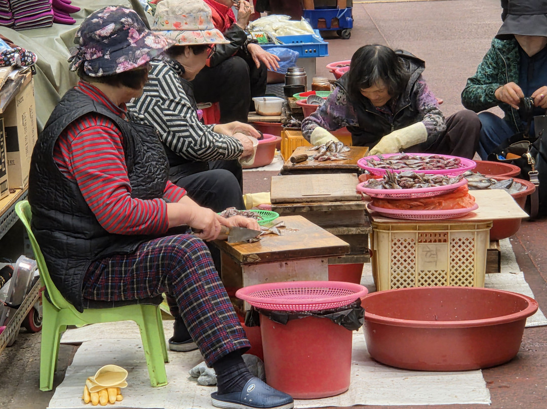 Segowipo Maeil Olle Market-西归浦市必去景点