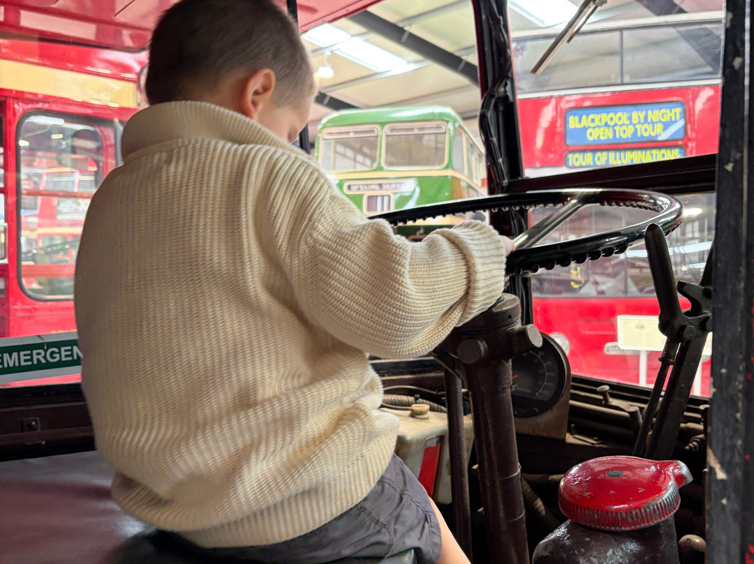 Zero2  Bus Museum-霍尔斯特德必去景点