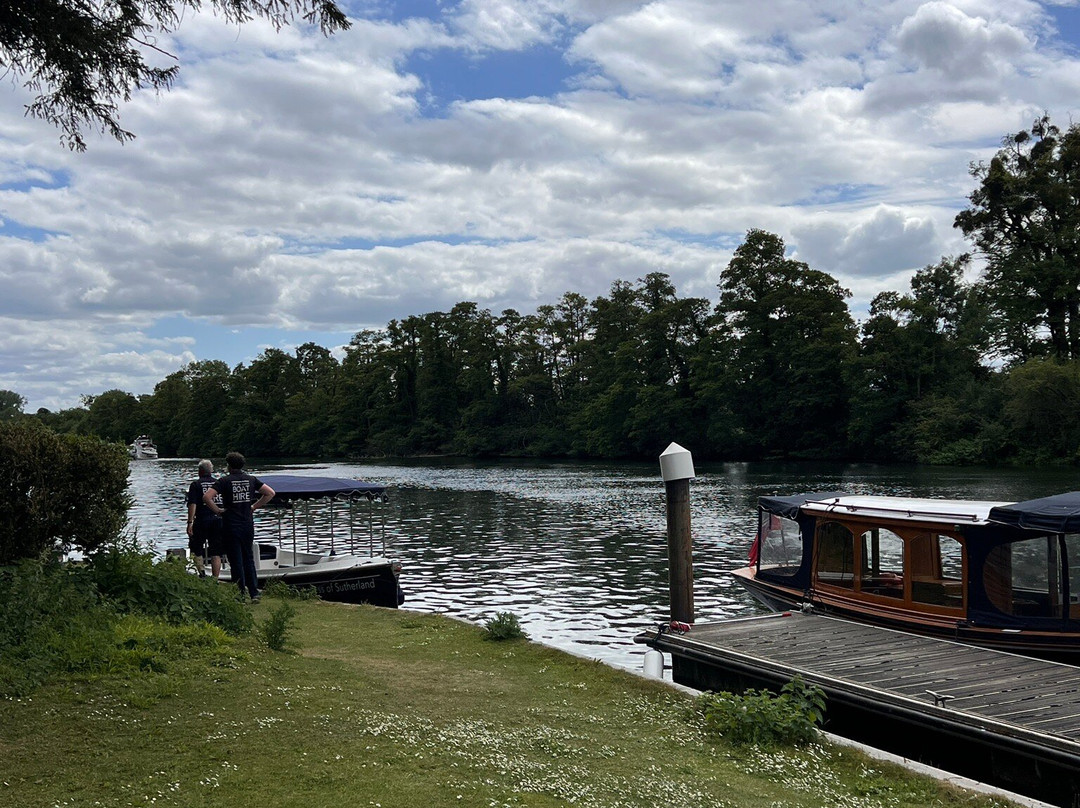 Boating at Cliveden-塔普洛必去景点