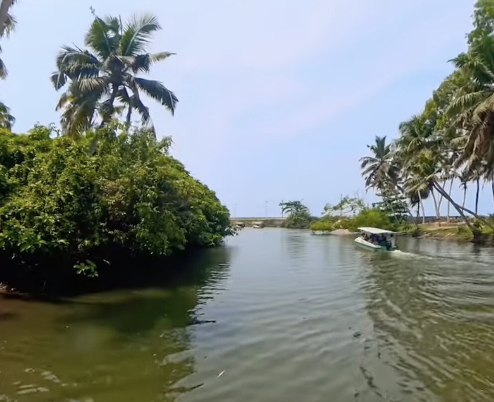 Poovar boating by Cruoo-Poovar必去景点
