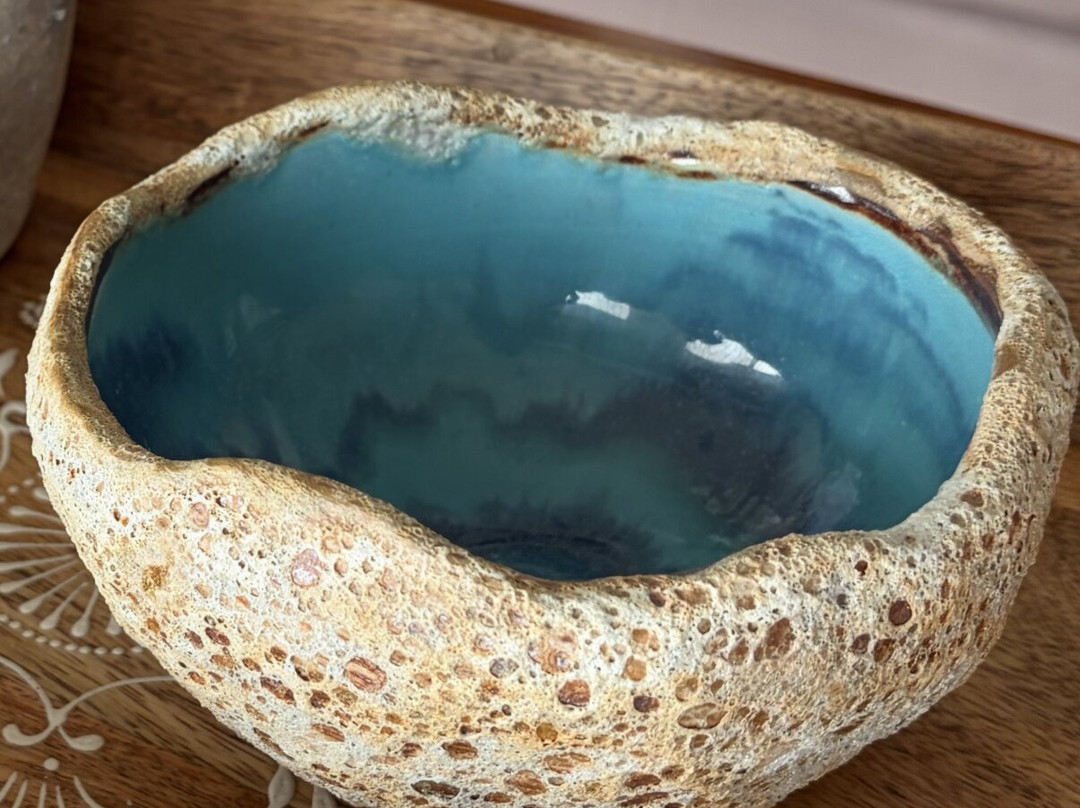 Jon Faulkner Pottery-Sandys Parish必去景点