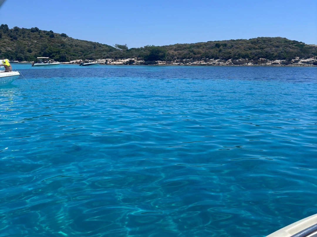 On Waves Rent A Boat Vourvourou-Vourvourou必去景点