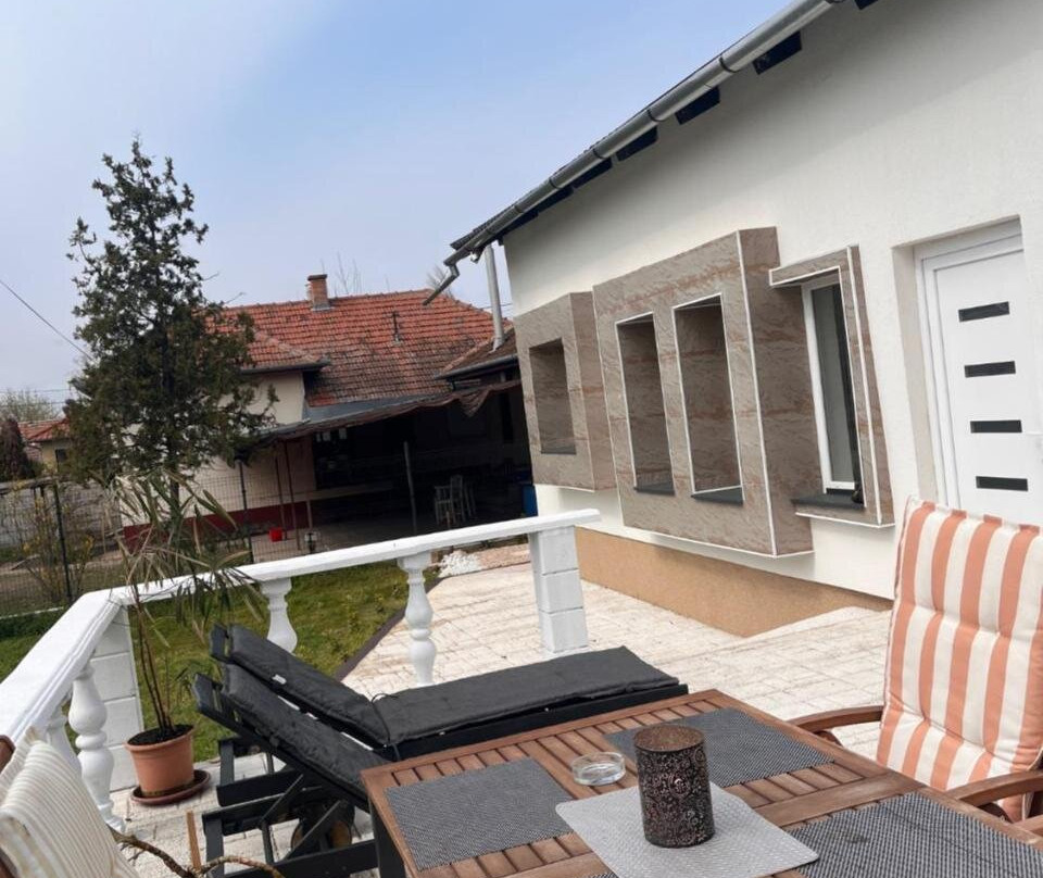 Ladislaus Garden Suites