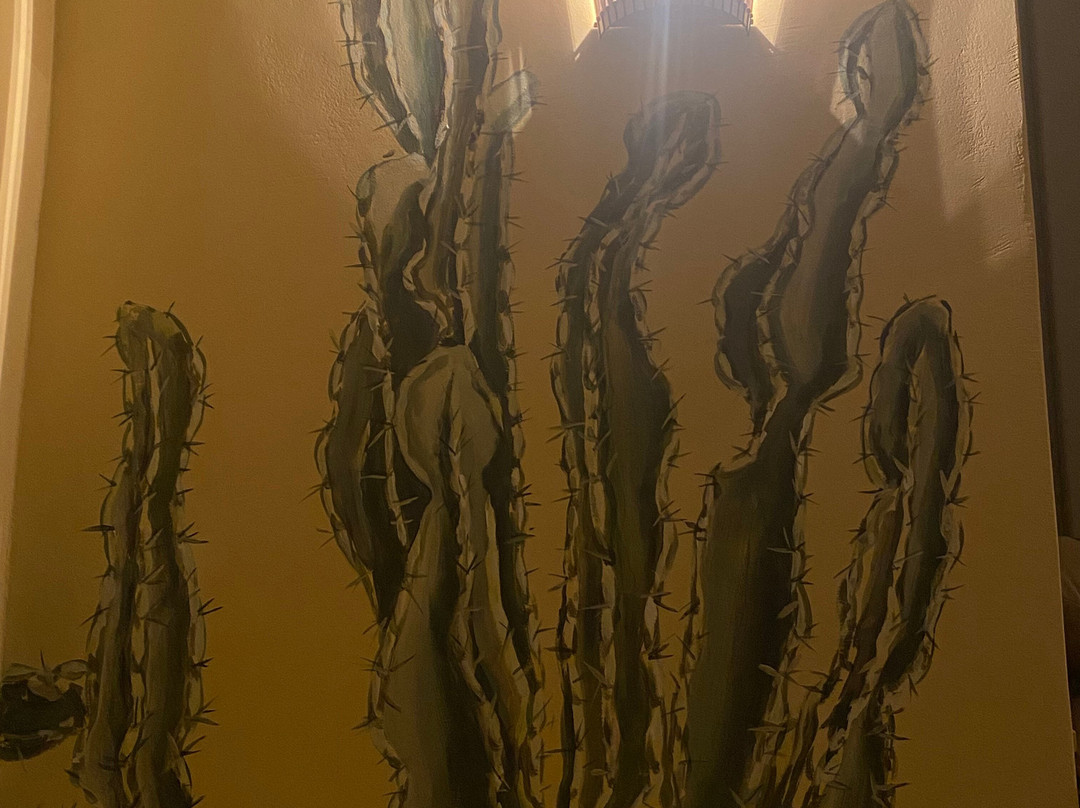 Cactus Hydra - Art Apartments