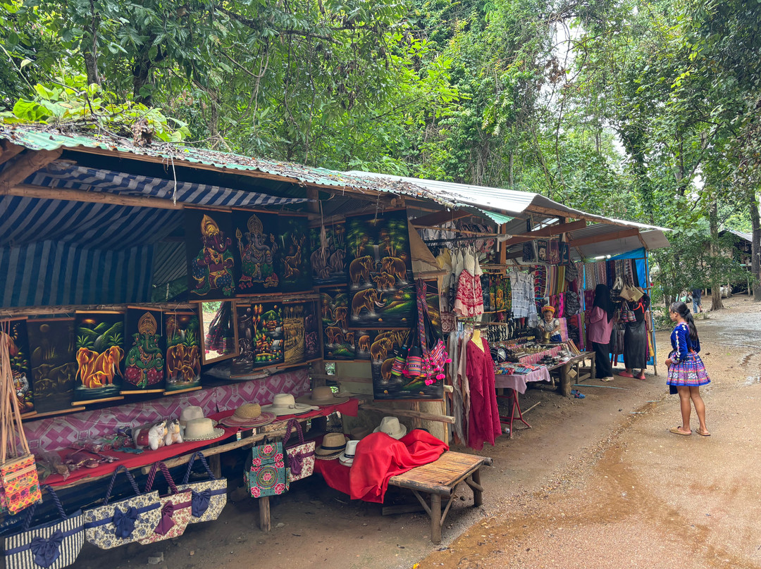 Longneck Karen Village-清莱必去景点