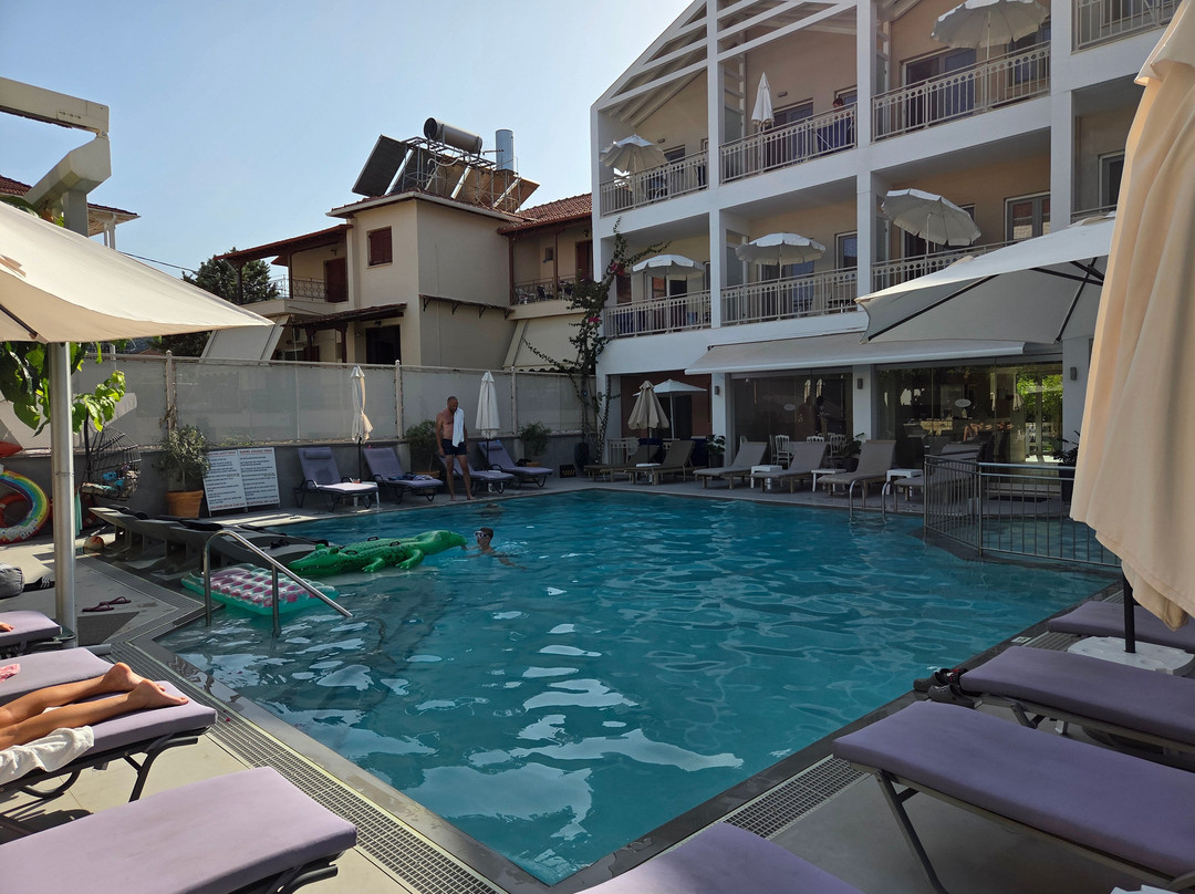 Aggelos Apartments & Deluxe Studios主图