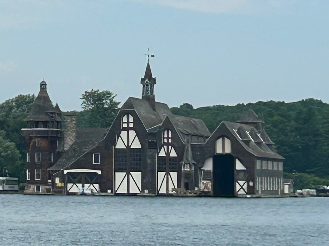 Boldt Castle and the Boldt Yacht House-亚历山德里亚贝必去景点