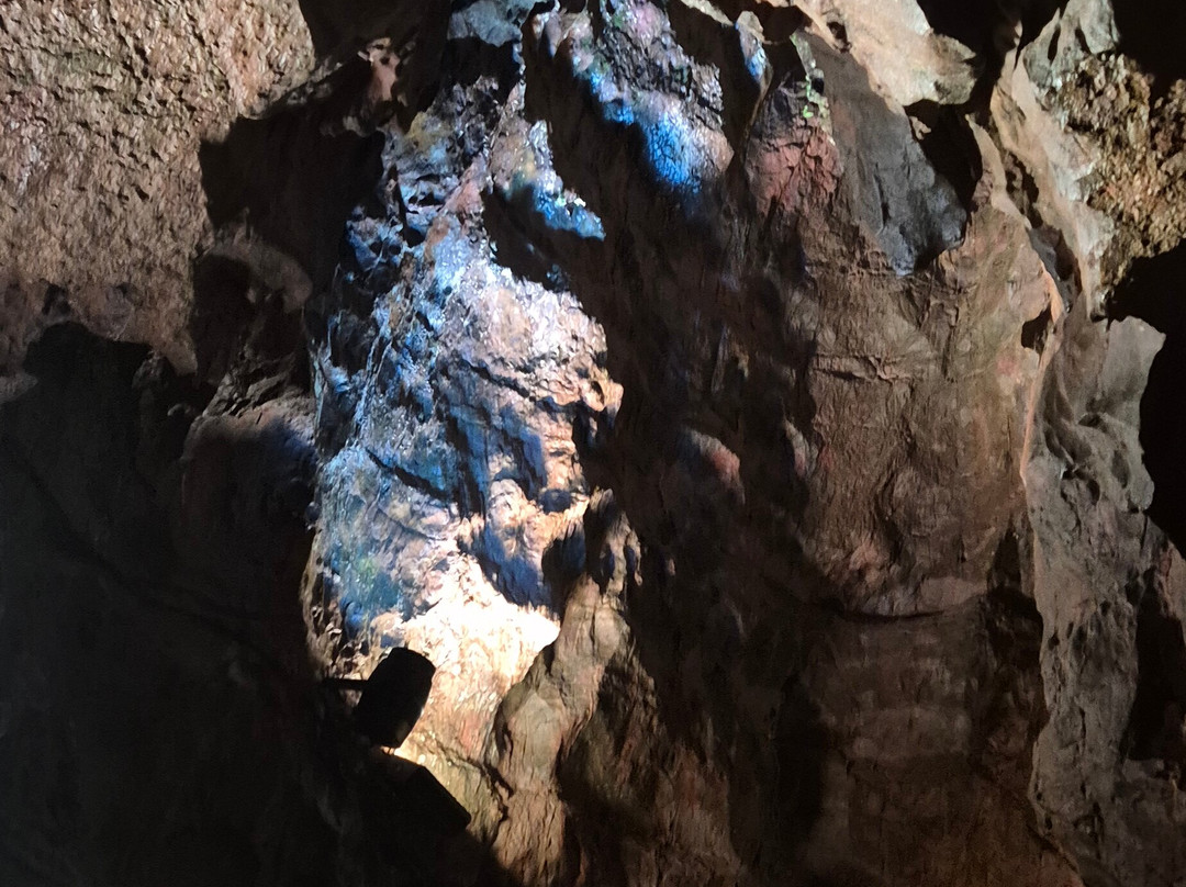 Cheddar Gorge & Caves-Cheddar必去景点