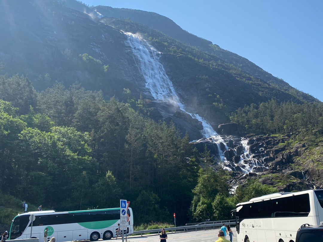 Langfoss Waterfall-Fjaera必去景点