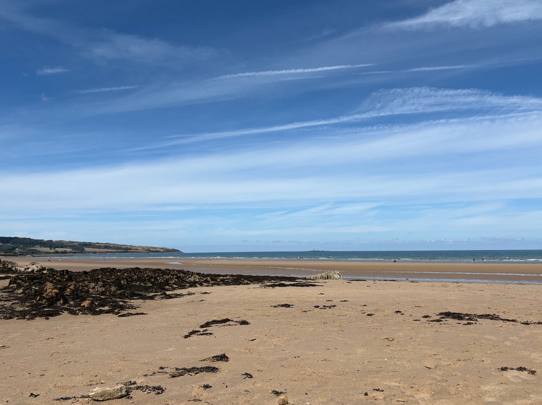 Traeth Lligwy-Moelfre必去景点