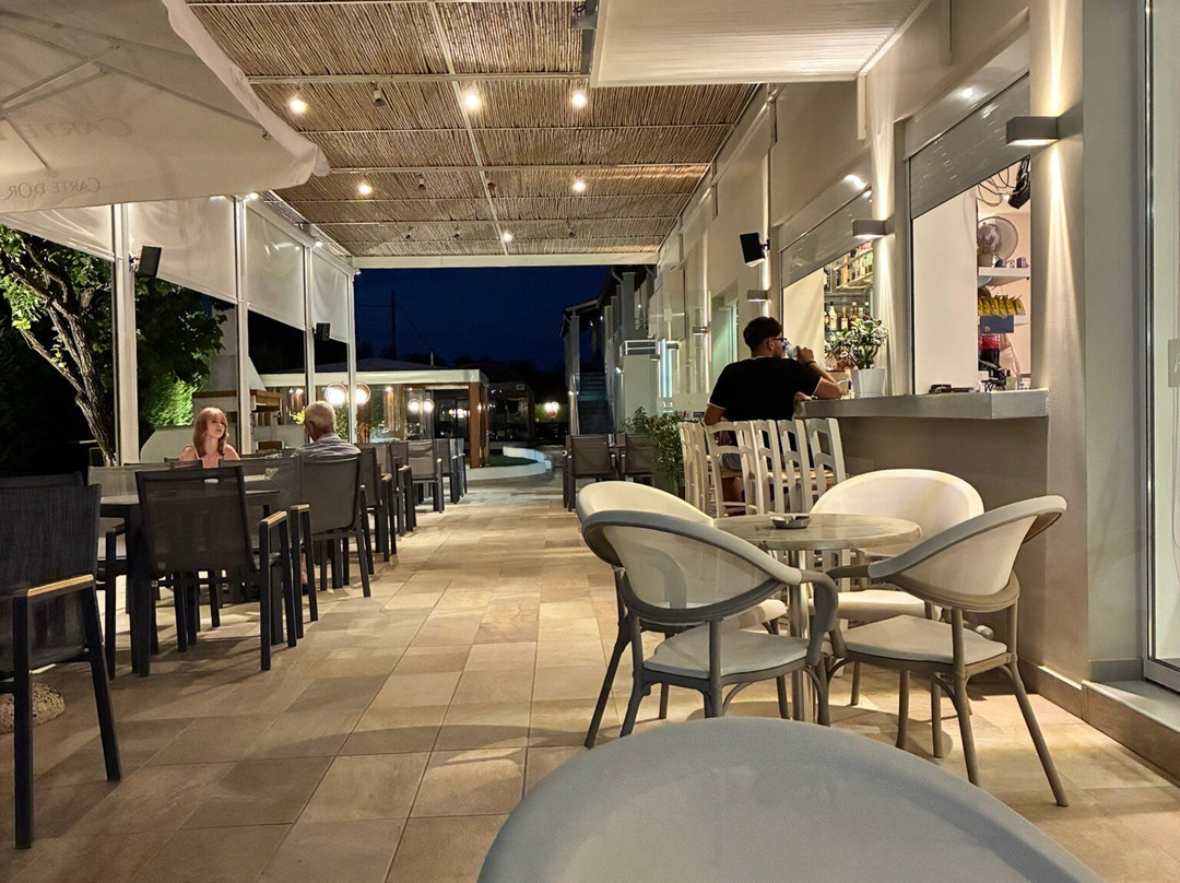 Roda Oasis Hotel & Apartments主图