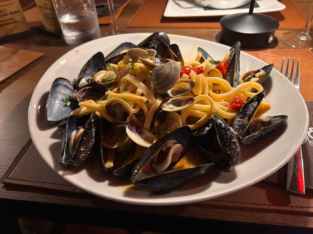 Officina 82 Wine Bar