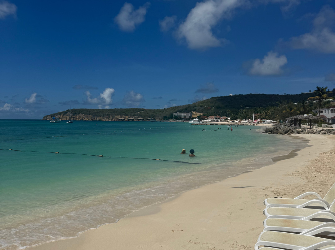 Dickenson Bay-安提瓜必去景点