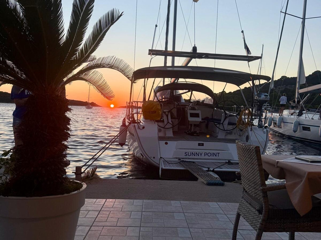 Waypoint Yacht Charter Dubrovnik-Komolac必去景点