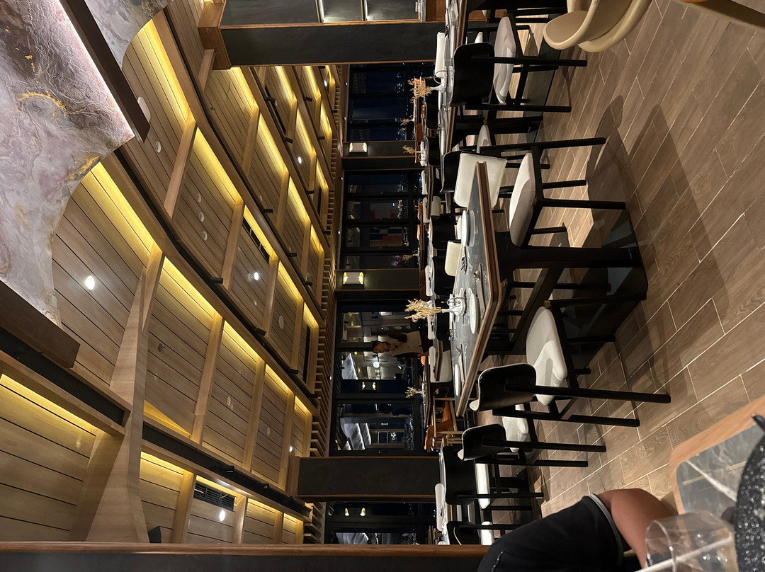 SkyHouse Rooftop Dining & Lounge