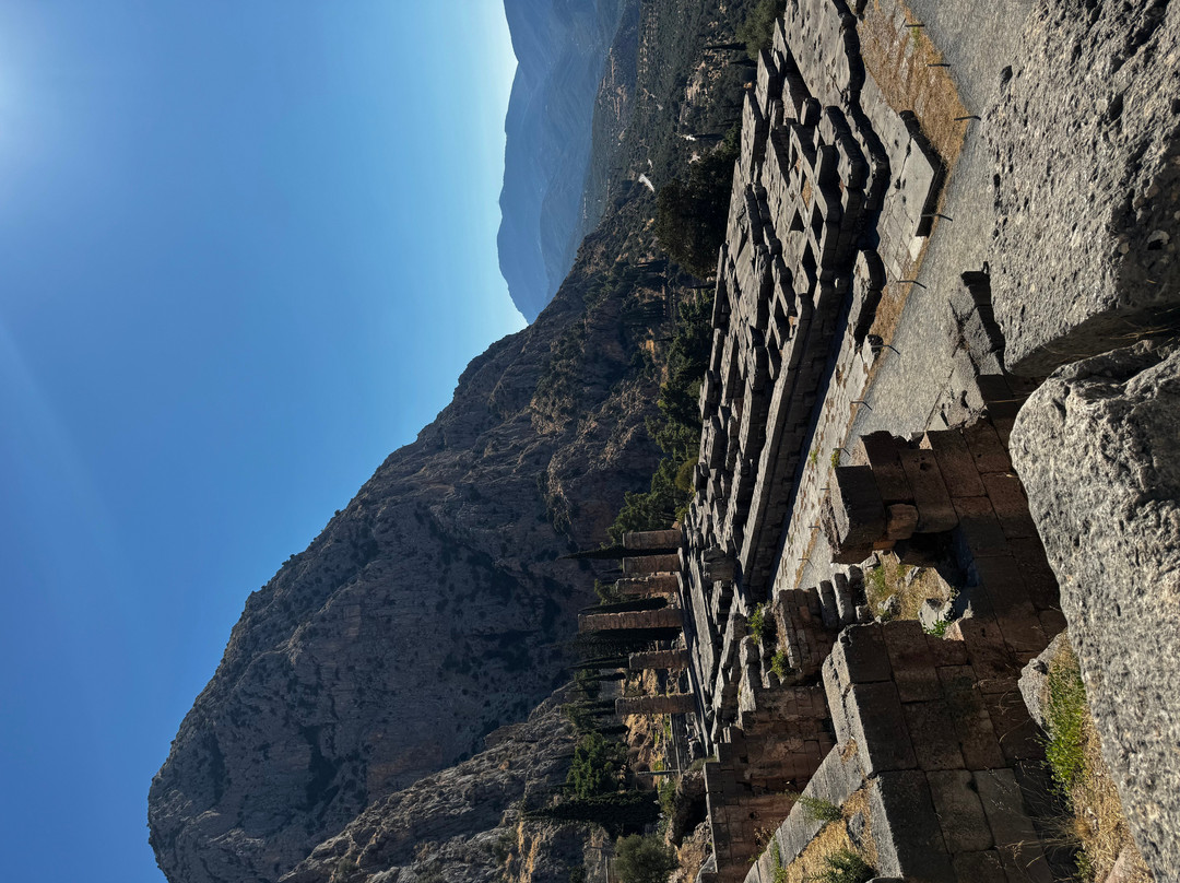 Temple of Apollo-德尔斐必去景点