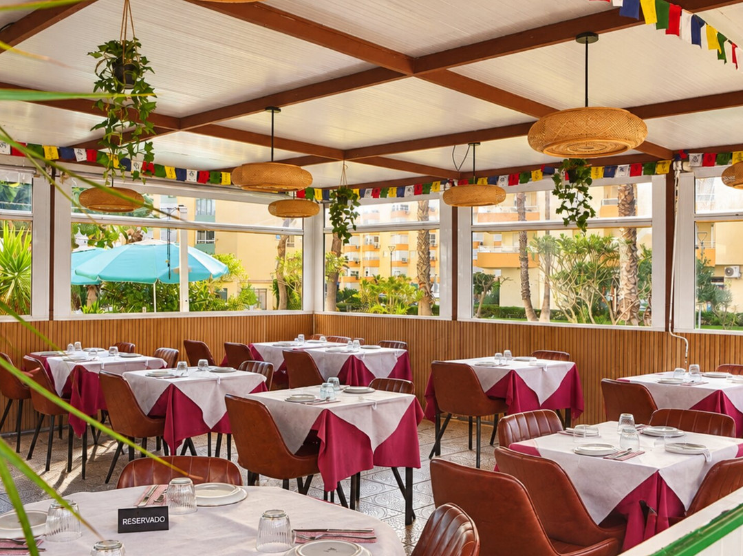 马拉加省餐馆和美食-SWAAD Indian Restaurant Torrox