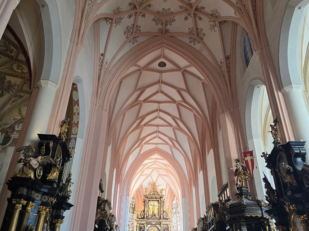 Basilika St. Michael-月亮湖必去景点