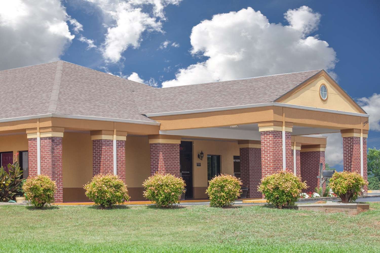 Days Inn by Wyndham Moulton-官方