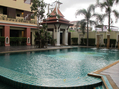 芭堤雅普法亚度假酒店主图