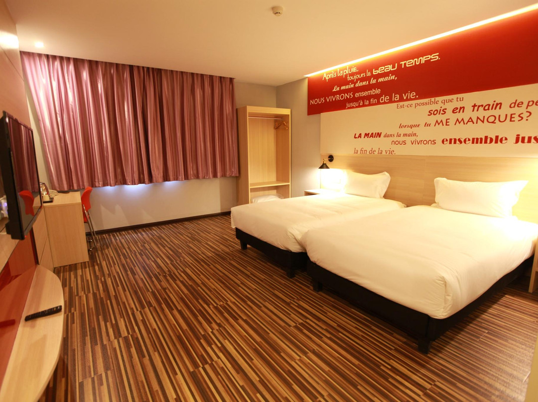 彩云大酒店主图