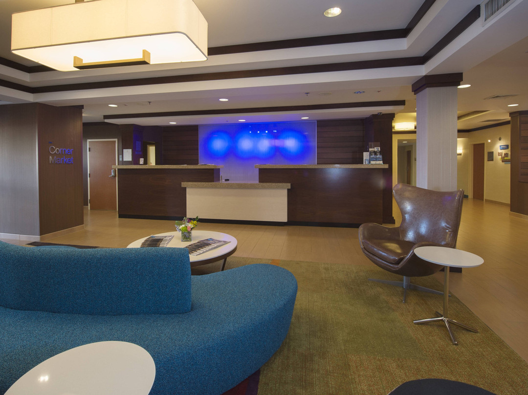 蒂夫顿费尔菲尔德客栈及套房酒店主图