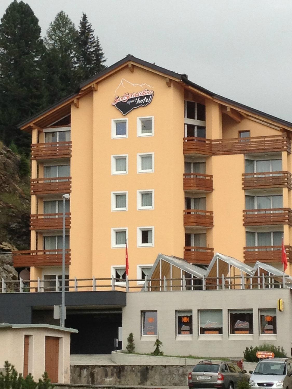 Aparthotel San Bernardino-浴室