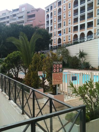 Residence Maeva Villa Medicis-泳池