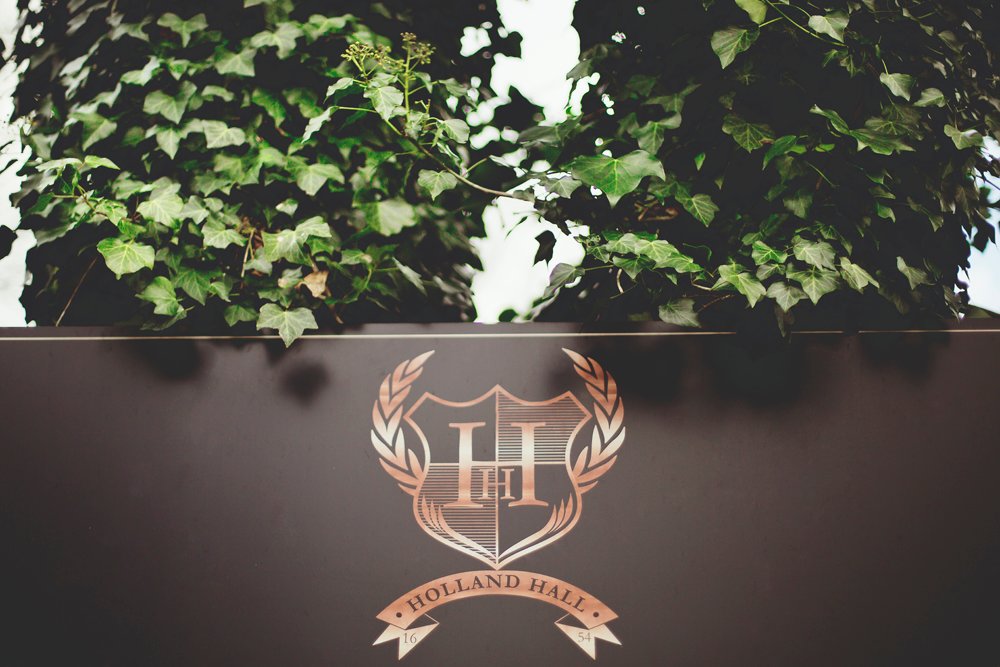 Holland Hall-官方
