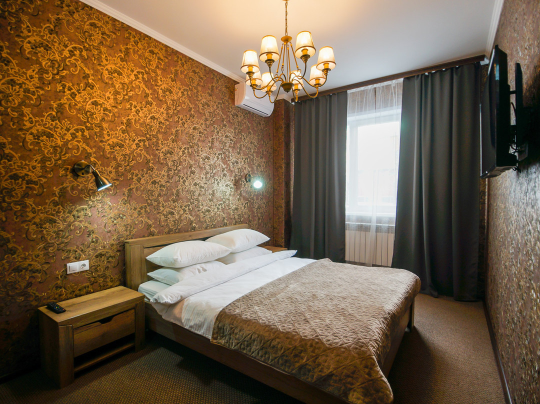 克麦罗沃酒店住宿-Luna