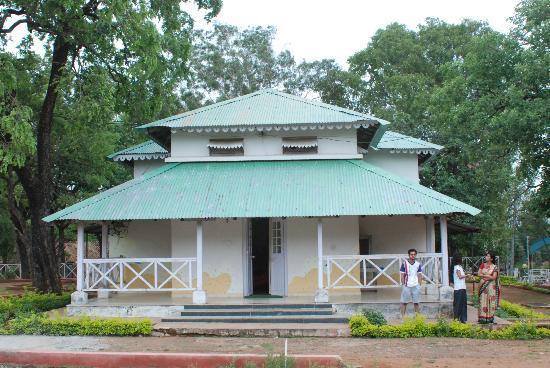 Woodland Hotel Pachmarhi-官方