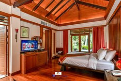 春蓬图斯塔度假村