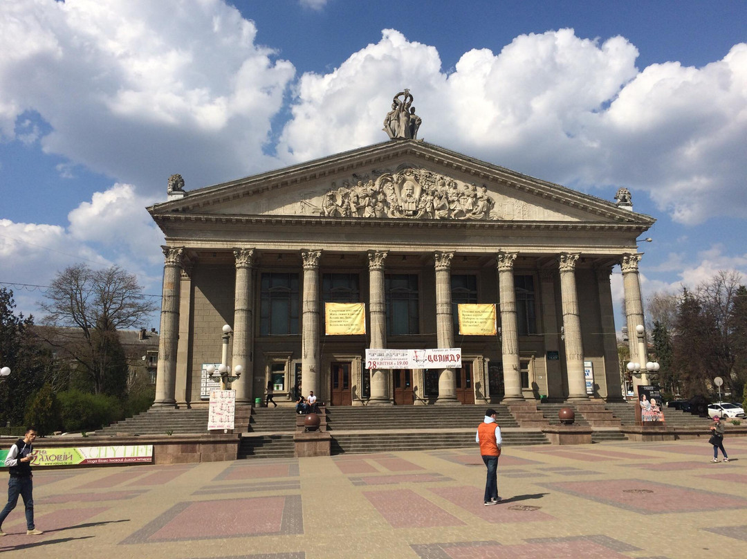 Academic Drama Theatre of Taras Shevchenko-Ternopil必去景点