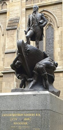 Captain Matthew Flinders Statue-墨尔本必去景点