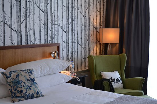 城市滨水温耶德酒店主图