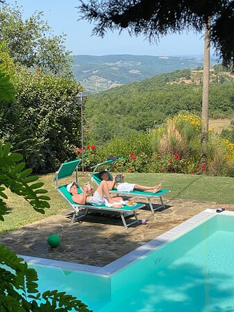 勒赛迪内乐酒店主图