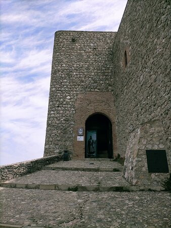 Castillo de Segura de La Sierra景点图片