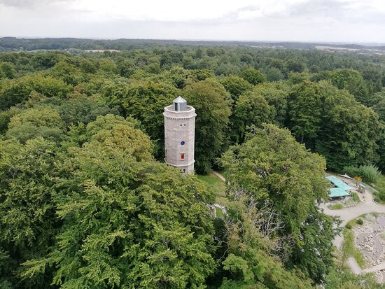 Bungsberg telecommunications tower景点图片