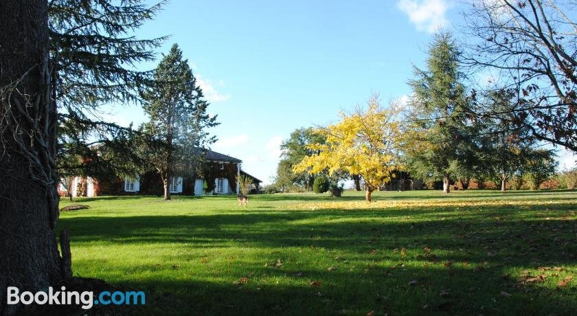 Le Chateau de Roquebere主图