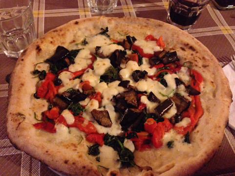 San Marco Evangelista餐馆和美食-Il Coliseo