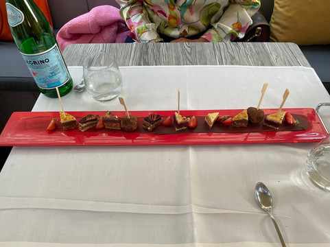 Lob's Restaurant主图