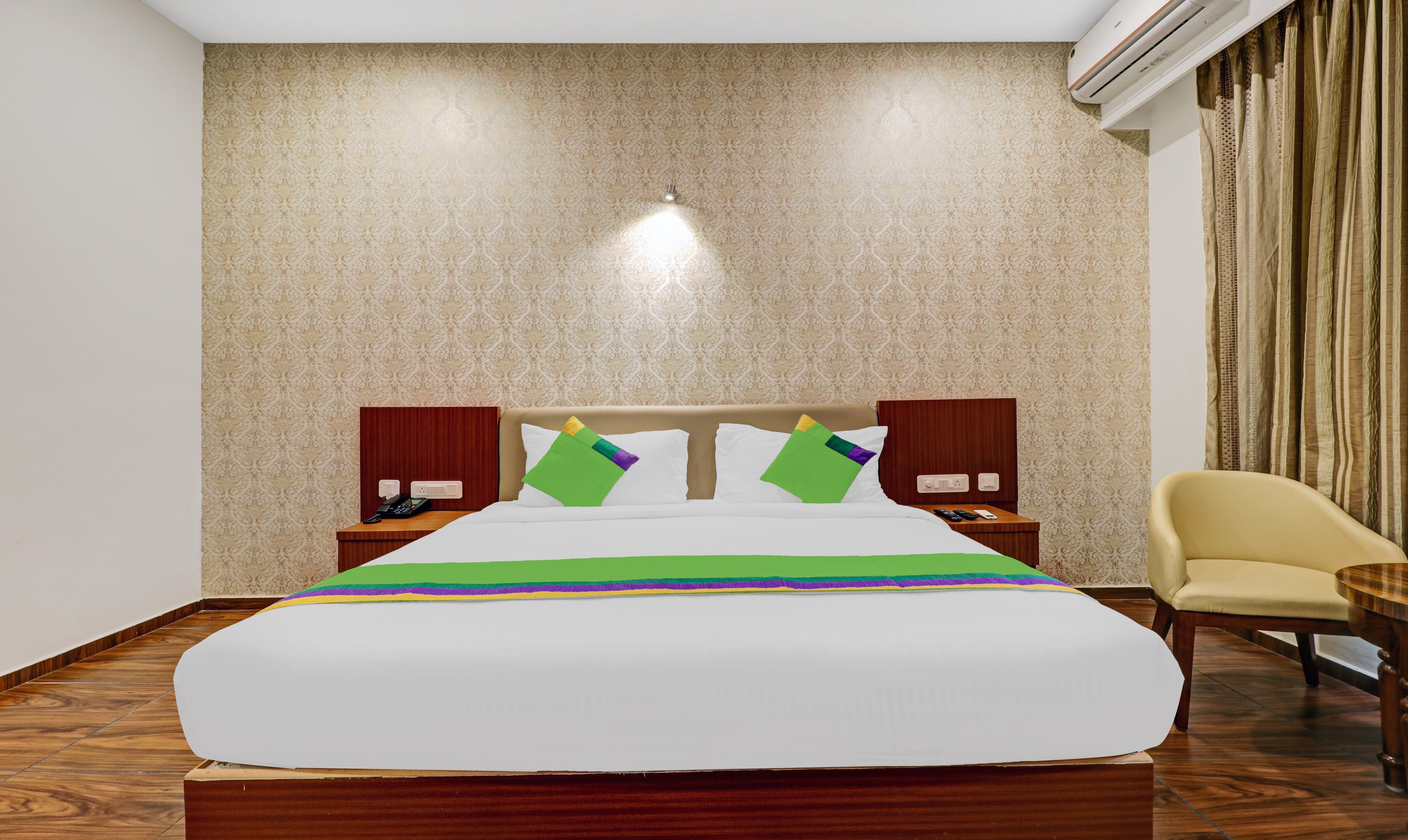 Shri Aprameya Resort-客卧