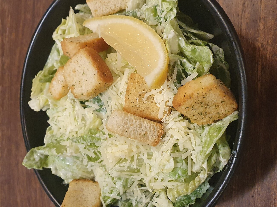 MR MIKES Steakhouse Casual