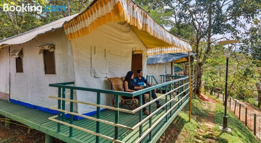 Karlad Lake View Resort