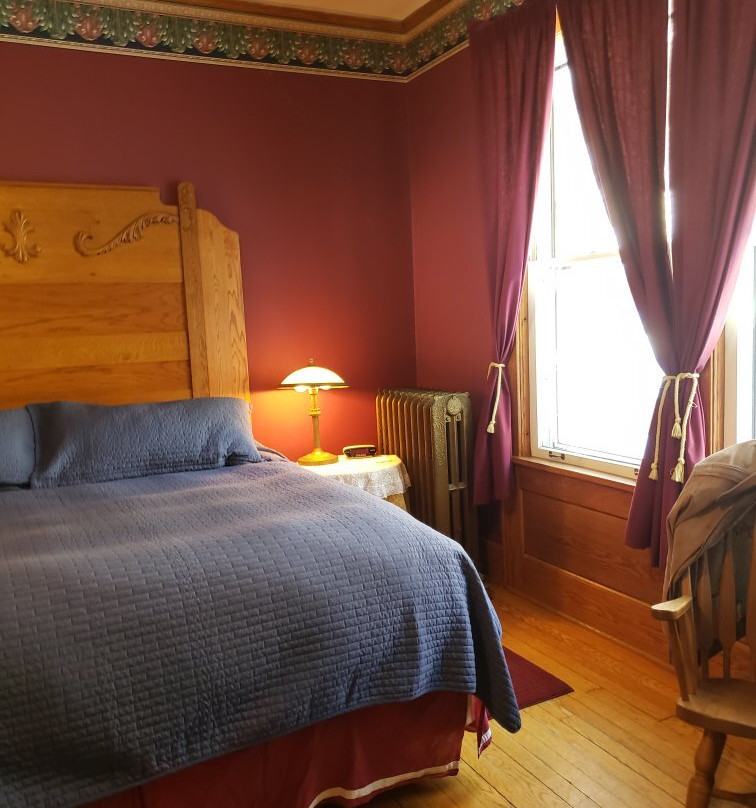 The White Oak Inn主图