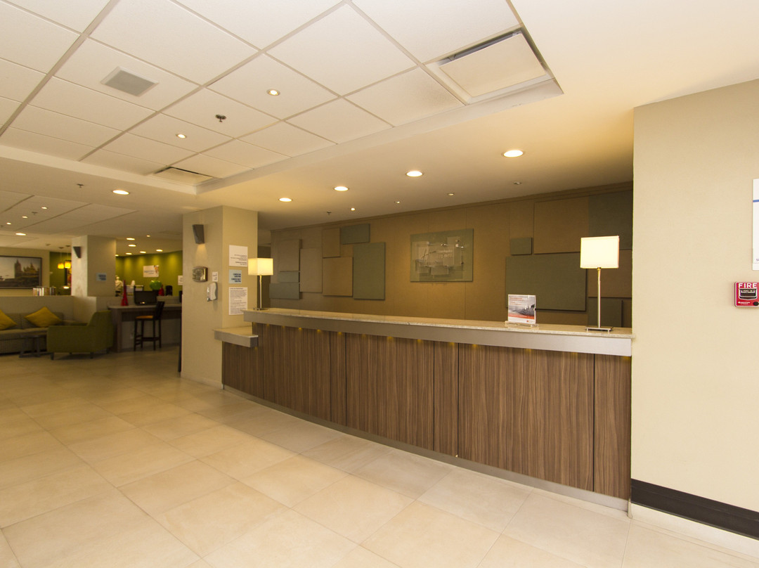 Holiday Inn Express Guadalajara Aeropuerto by IHG主图